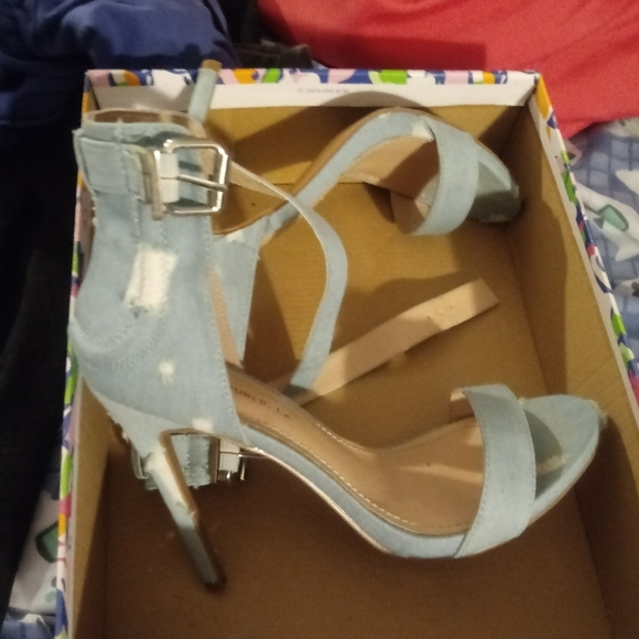 Blue Jean Heels👡 . 8 1/2 Brand New - Picture 1 of 2